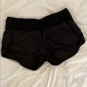 Lululemon running shorts size 6